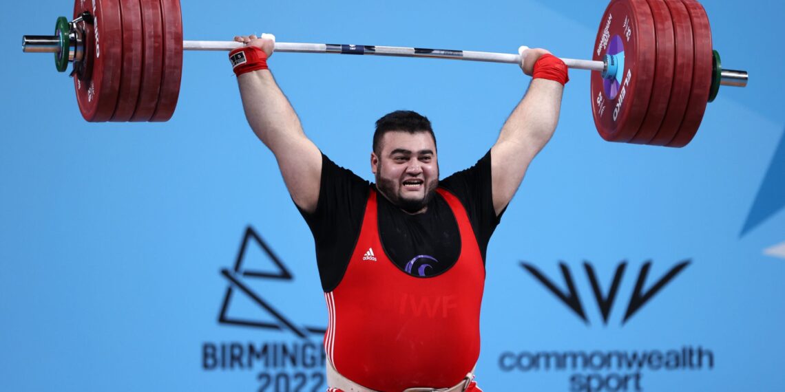Nooh Butt clinches gold in his debut at the Commonwealth powerlifting event