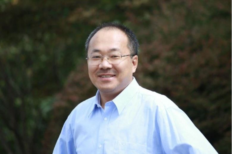 Dong Yuyu, a senior columnist at the Communist Party newspaper Guangming Daily, was detained in February 2022۔