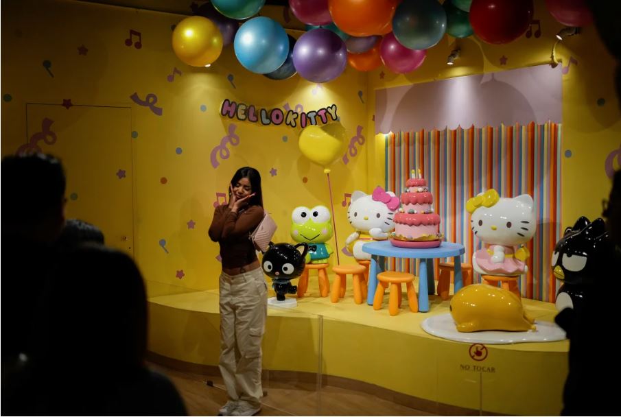 hello kitty 2a