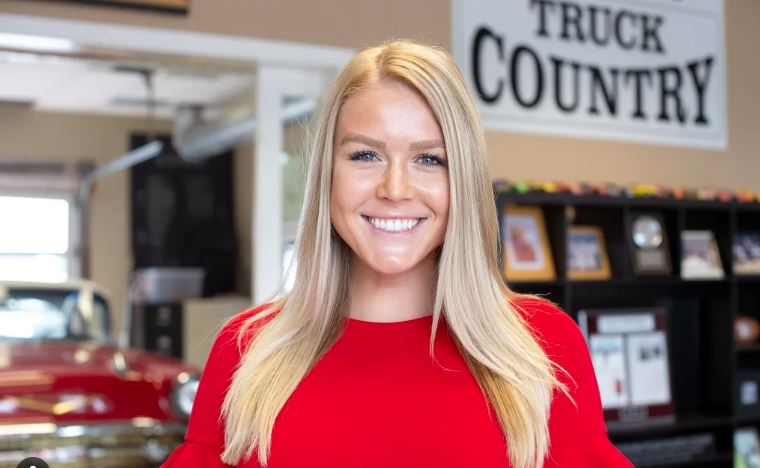 Karoline Leavitt to become youngest White House press secretary.