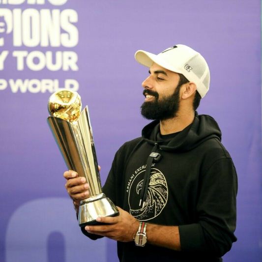 shadab khan