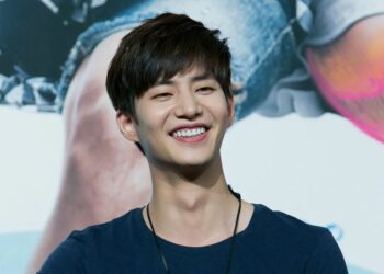 Actor Song Jae-lim, known for his K-drama roles, smiles brightly in this photo before his untimely passing at 39