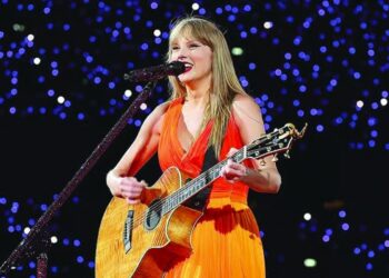 Billboard issued an apology to Taylor Swift after mistakenly including a clip of her naked wax figure in a tribute.