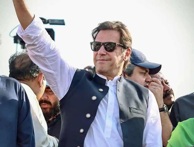 Imran Khan remains in Adiala Jail due to pending bail bonds in five other cases .
