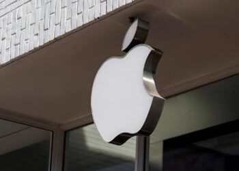 Apple Joins Antitrust Trial Against Google
