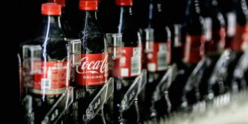 Coca-cola faces backlash over shifting its reusable packaging goals.
