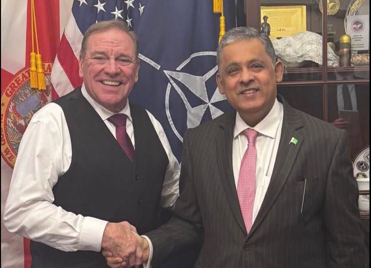 Ambassador Rizwan Saeed Sheikh met Congressman Neal Dunn.