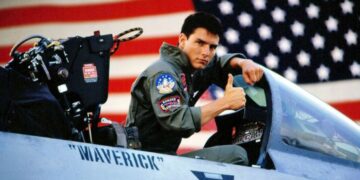 Tom Cruise Honored as Real-Life Hero by the U.S. Navy