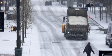 Winter Storm Sweeps Across U.S., Affecting Millions