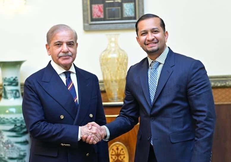 Advocacy Group President Ali Rashid Meets with Prime Minister of Pakistan