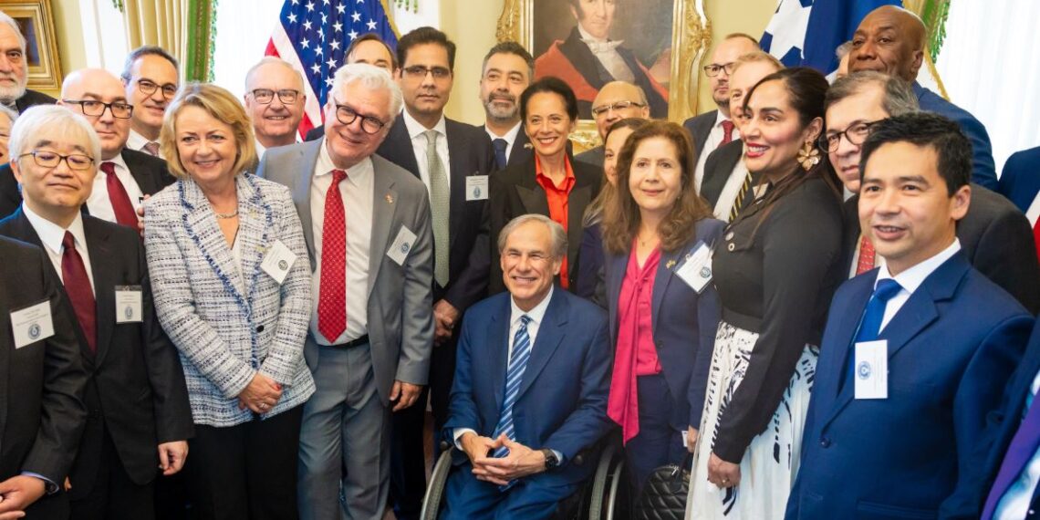 Consul General of Pakistan Attends Texas Consular Corps Reception