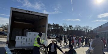 ICNA Relief Maryland Distributes Ramadan Food Boxes