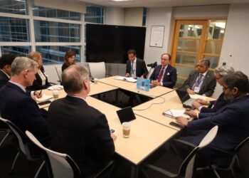 Federal Minister for Finance and Revenue Highlights Pakistan’s Economic Agenda