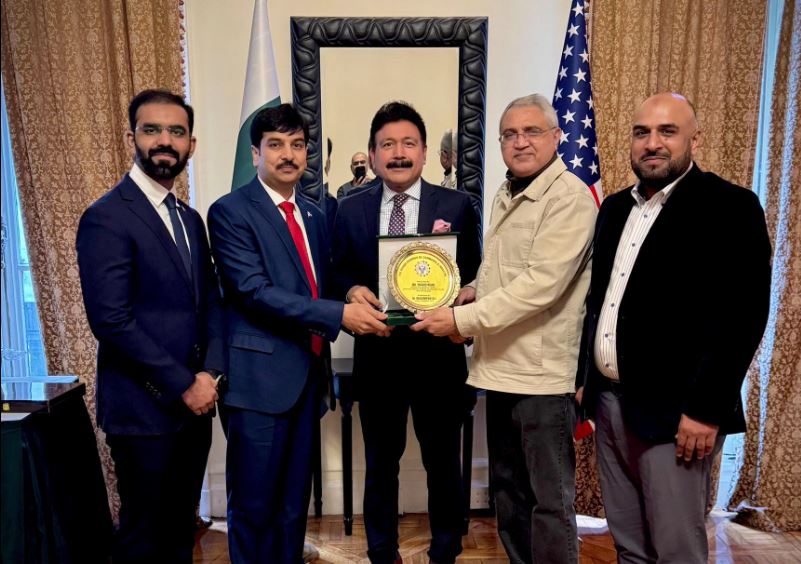 Consul General Aamer Atozai Welcomes Vehari Chamber of Commerce Delegation in New York