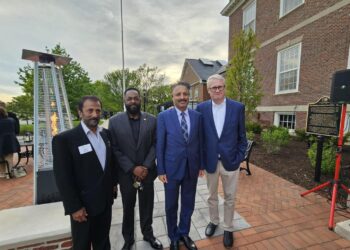 Consul General Tariq Karim Attends Swearing-In of Hinsdale Mayor Greg Hart