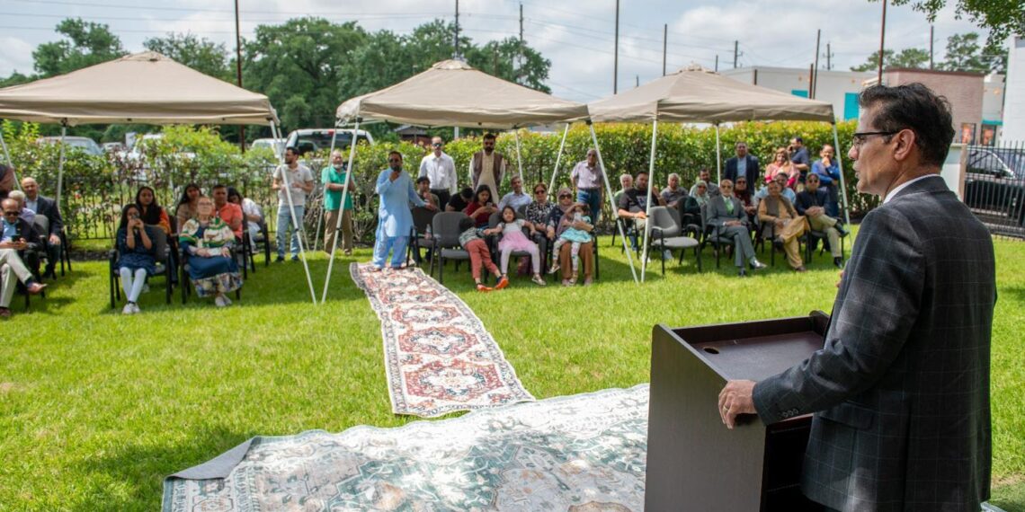 Houston Celebrates Day of Gratitude