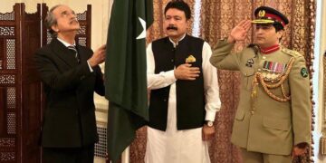 Flag Hoisting Ceremony in New York Marks Youm-e-Tashakkur