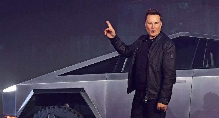 Elon Musk’s Political Ambitions Trigger Tesla Stock Slide and Investor Backlash