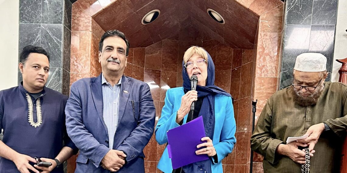 Sugar Land Mayor Engages with Muslim Community at Masjid Attaqwa