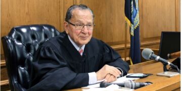 Judge Frank Caprio, Beloved Rhode Island Jurist and TV Personality, Dies at 88
