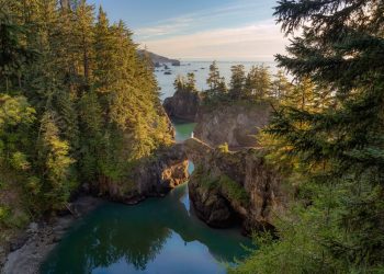 OREGON MOVES TO PROTECT NATURAL LANDS FROM CLIMATE IMPACTS