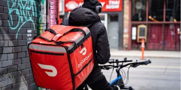 DoorDash Launches Emergency Food Response Amid SNAP Benefits Freeze Threat