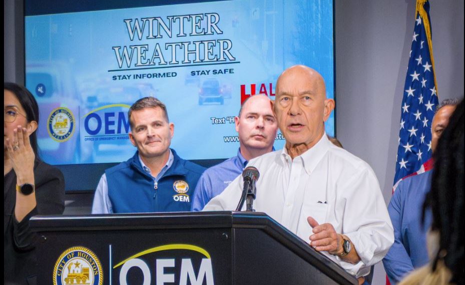 Mayor Whitmire Urges Houston Residents to Stay Prepared as Winter Storm Approaches