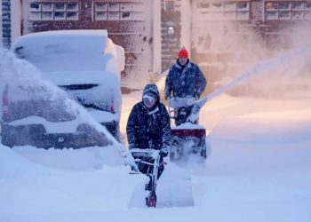 Historic Blizzard Slams Northeast, Leaves Record Snow and Travel Chaos
