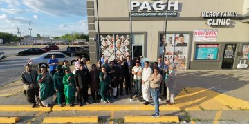 Pakistan Resolution Day Marked with Flag Hoisting Ceremony in Houston