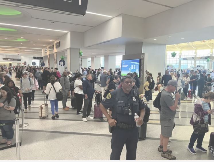 Spring Break Travel Chaos at Houston’s Hobby Airport